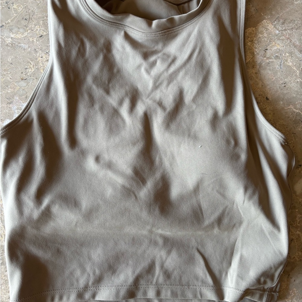 Amazon Gray Muscle Tee Crop Top